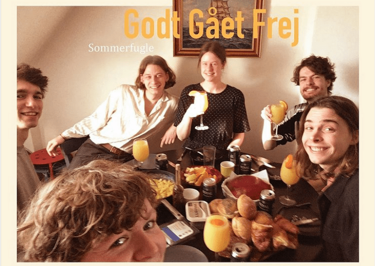 Godt Gået Frej's single "Sommerfugle" and the love of comfy couches